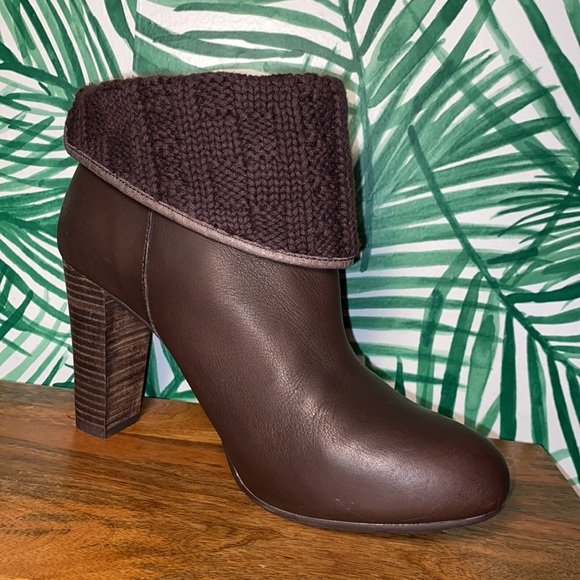 UGG 1008755 Dandylion Tres Brown Leather Sweater Cuff Ankle Boots Women’s 10 - Picture 8 of 12
